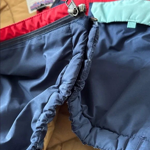 Patagonia Kids Snow Pile Waterproof Jacket Size 4T - Picture 7 of 9